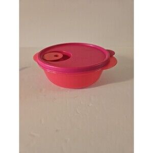 Tupperware CrystalWave Round Bowl Pink 2½ Cup Microwave Reheatable 600 ml